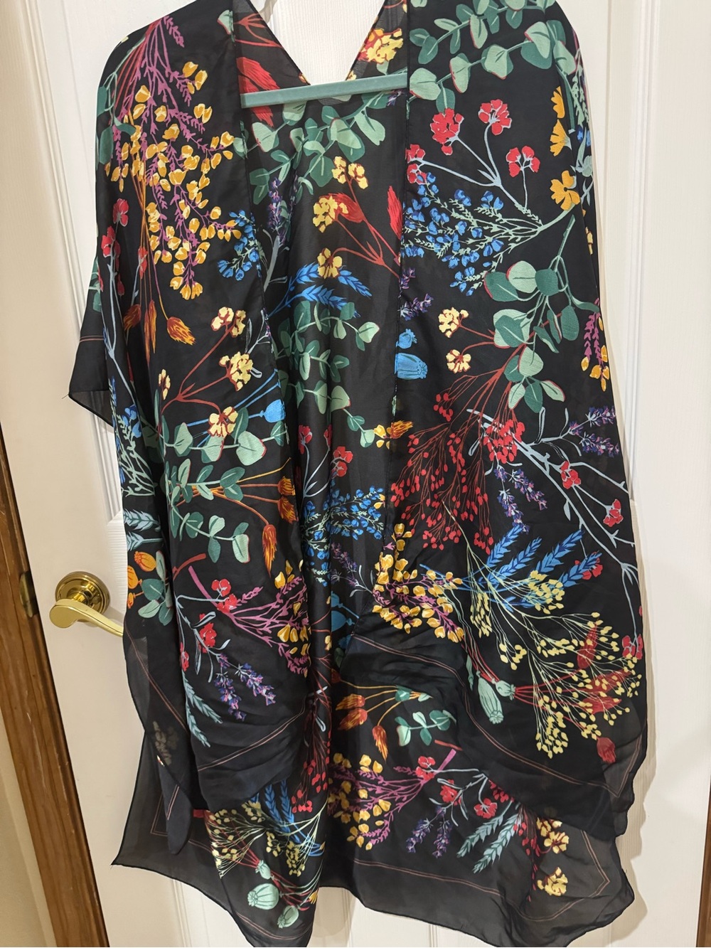 Black Floral  Women's kimono